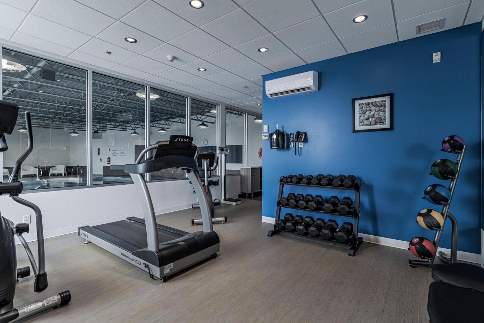 Holiday Inn Express Hotel & Suites Saint - Hyacinthe By Ihg エクステリア 写真