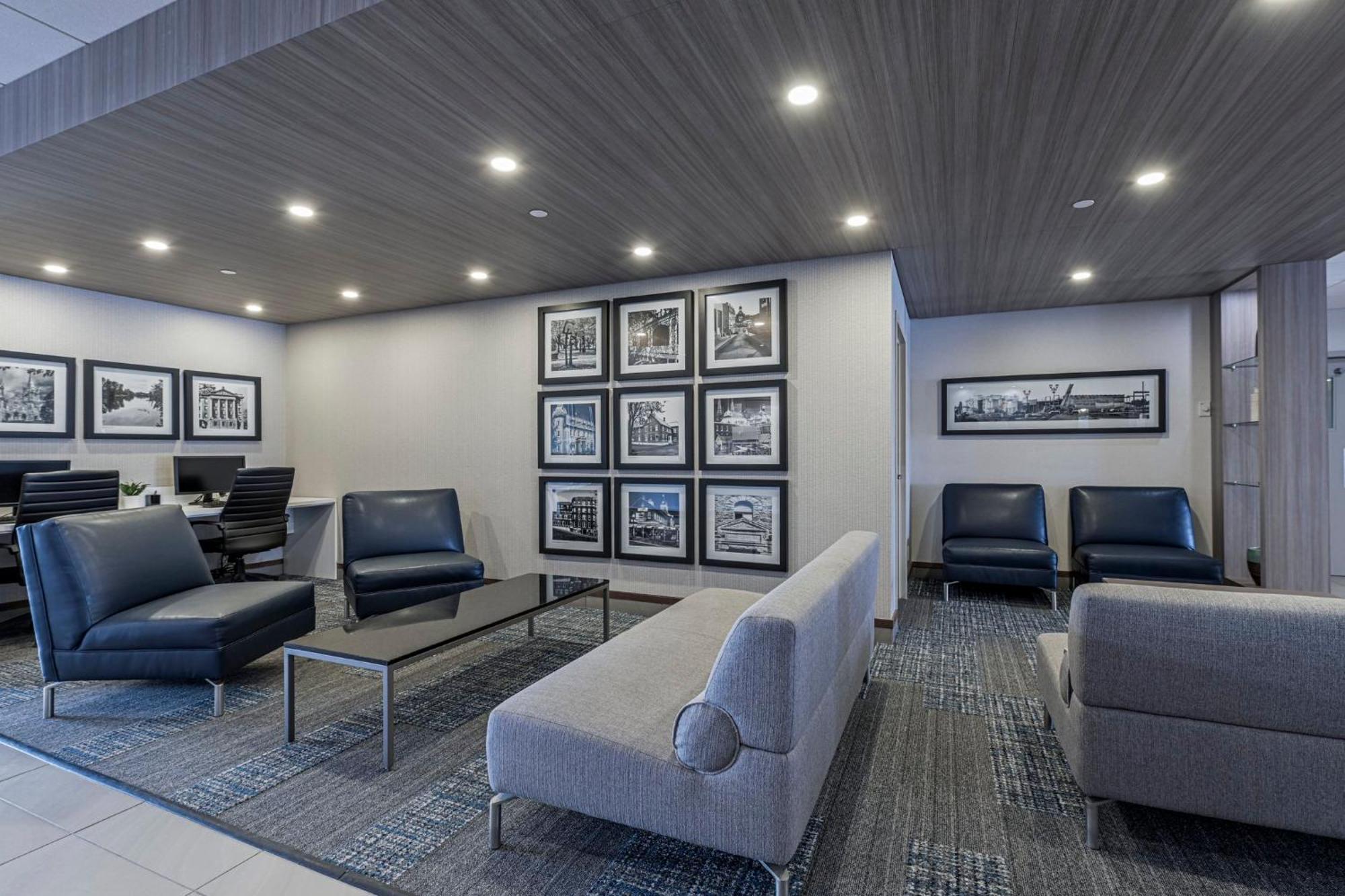 Holiday Inn Express Hotel & Suites Saint - Hyacinthe By Ihg エクステリア 写真