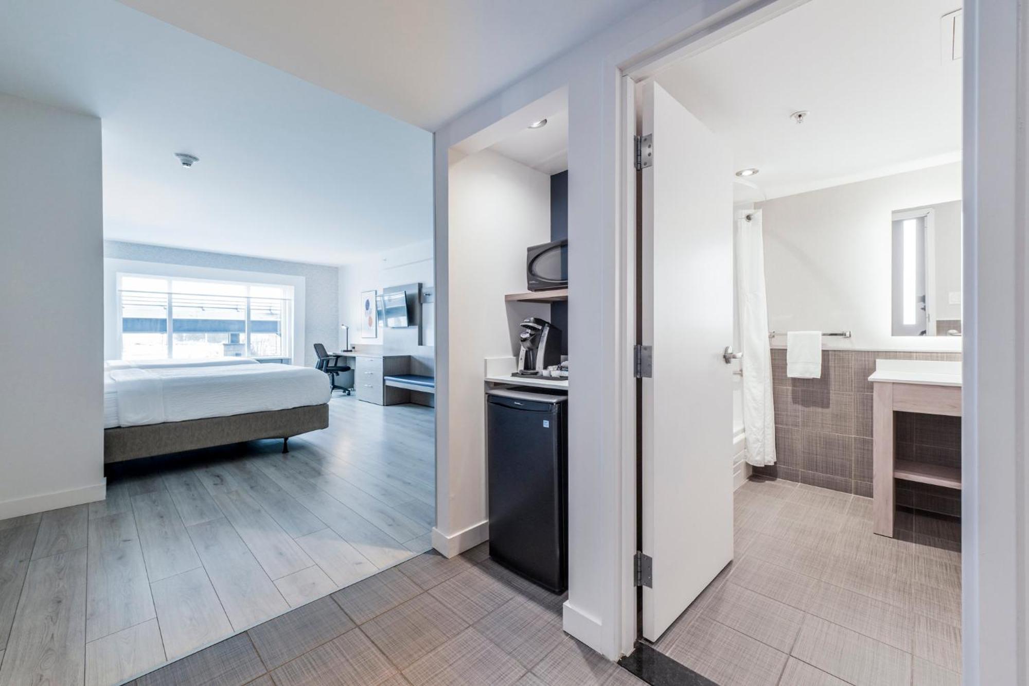 Holiday Inn Express Hotel & Suites Saint - Hyacinthe By Ihg エクステリア 写真
