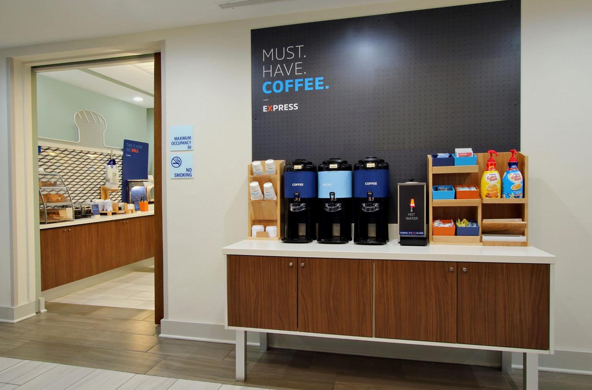 Holiday Inn Express Hotel & Suites Saint - Hyacinthe By Ihg エクステリア 写真