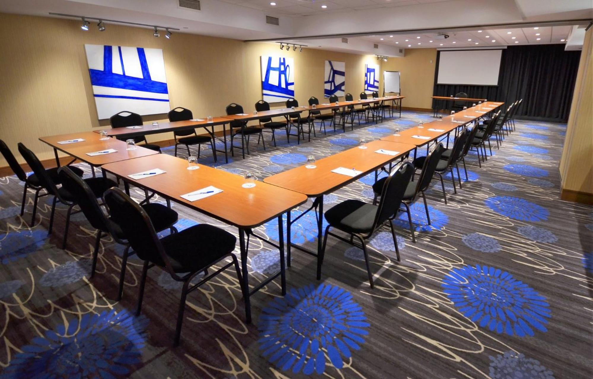 Holiday Inn Express Hotel & Suites Saint - Hyacinthe By Ihg エクステリア 写真
