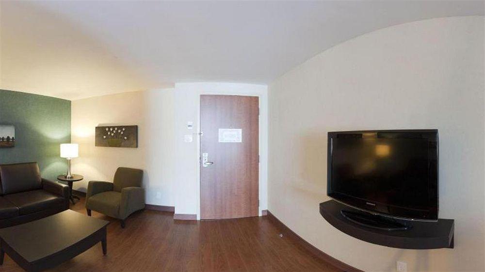 Holiday Inn Express Hotel & Suites Saint - Hyacinthe By Ihg エクステリア 写真
