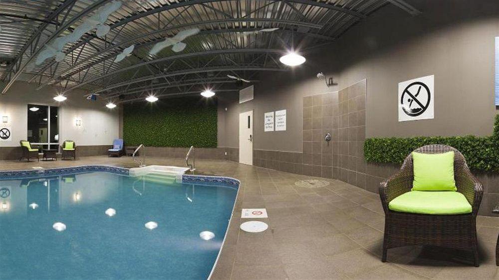 Holiday Inn Express Hotel & Suites Saint - Hyacinthe By Ihg エクステリア 写真