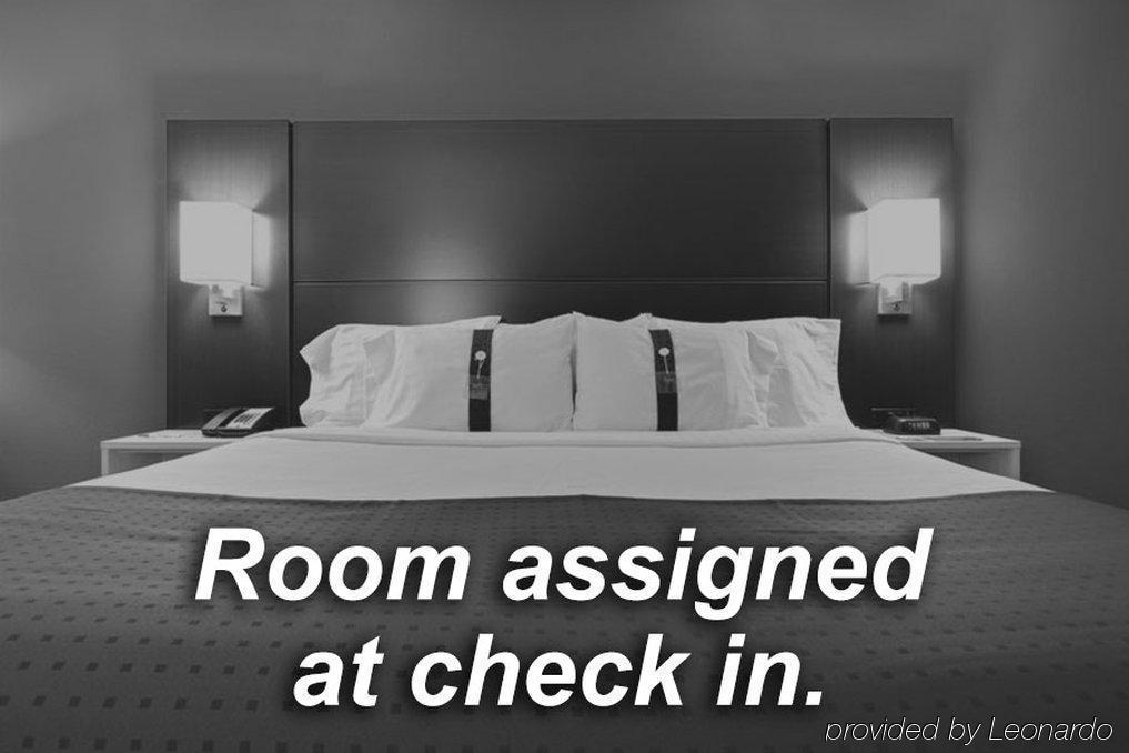 Holiday Inn Express Hotel & Suites Saint - Hyacinthe By Ihg エクステリア 写真